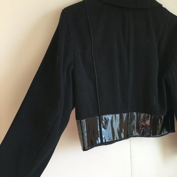 90s Vintage Virgin Wool + Patent Leather Cropped Black Blazer Jacket - Picture 4 of 15
